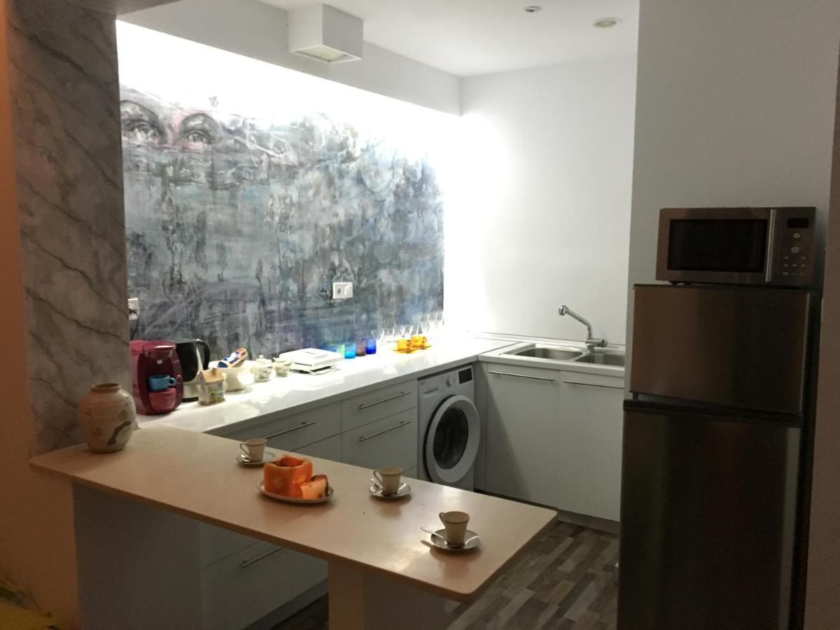 Apartment Center Piraeus Location Kastella Passalimani Port Buitenkant foto