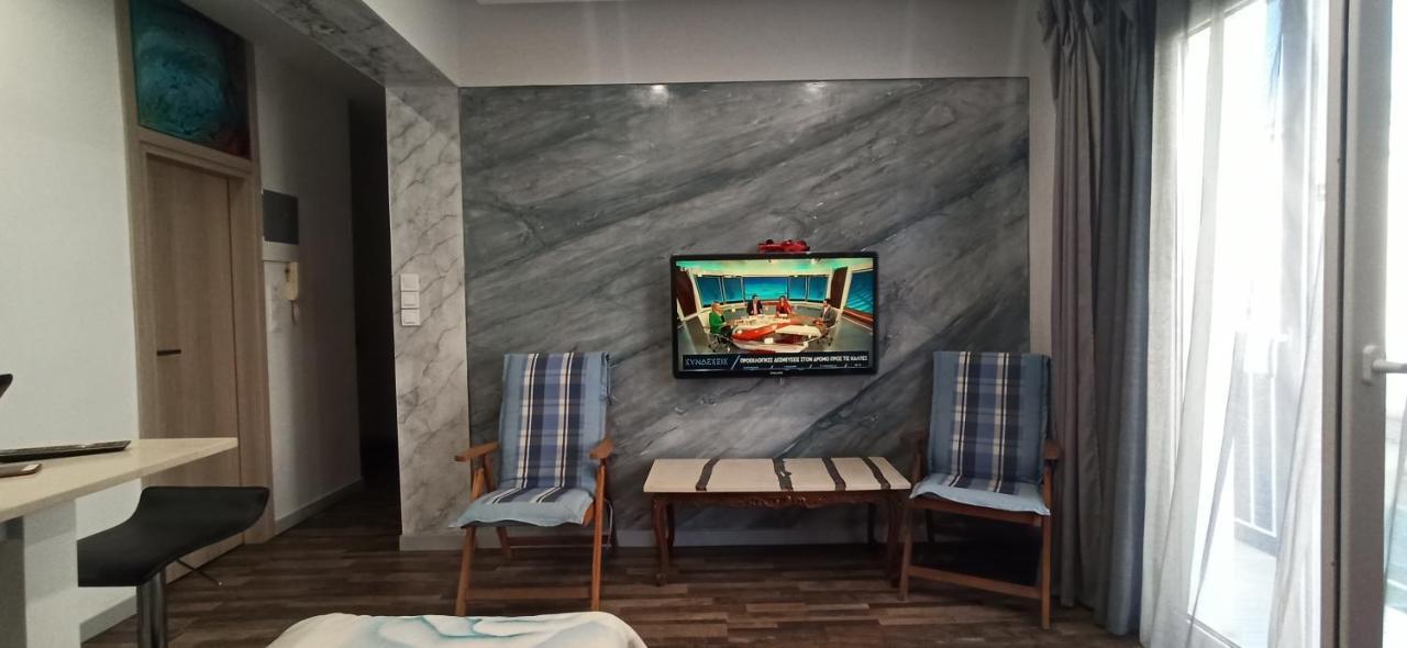 Apartment Center Piraeus Location Kastella Passalimani Port Buitenkant foto