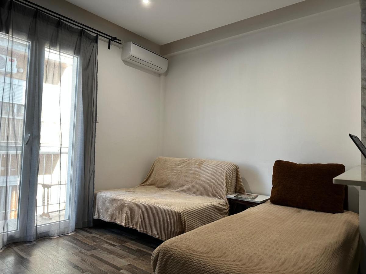 Apartment Center Piraeus Location Kastella Passalimani Port Buitenkant foto