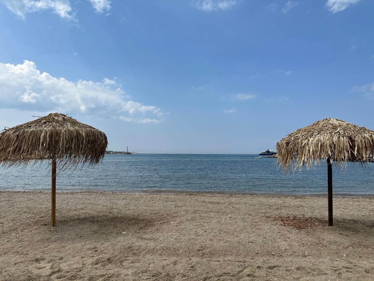 Apartment Center Piraeus Location Kastella Passalimani Port Buitenkant foto