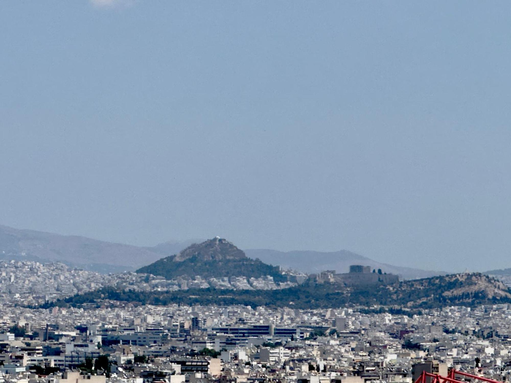 Apartment Center Piraeus Location Kastella Passalimani Port Buitenkant foto